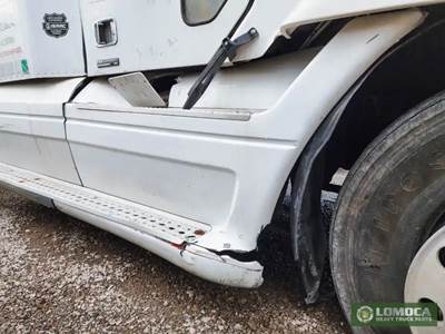Freightliner Columbia 120 Right Cab Fairing