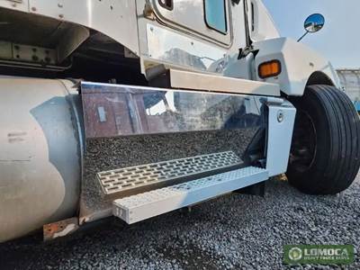 Kenworth T600 Right Cab Fairing