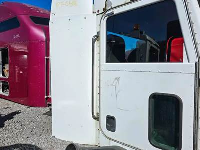 Peterbilt 384 Right Cab Fairing