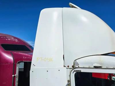 Peterbilt 384 Right Cab Fairing