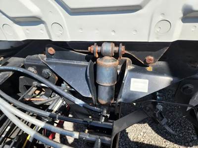 International MV607 Cab Mount