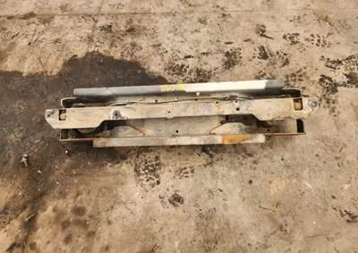 International Paystar 5900i Cab Mount