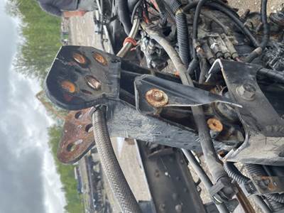 International ProStar Cab Mount