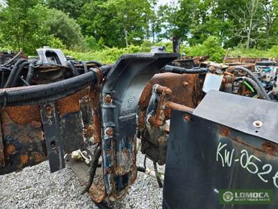 Kenworth T600 Cab Mount