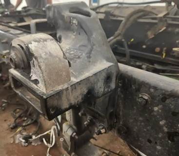 Kenworth T680 Cab Mount