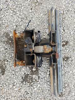 Kenworth T800 Cab Mount