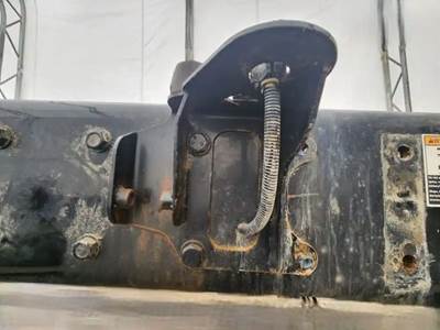 Kenworth W900 Cab Mount