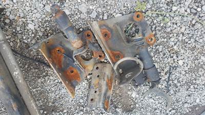 Mack Granite CV713 Cab Mount for a 2006 Mack CV713 Granite