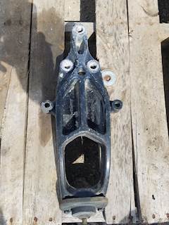 Mack Granite GU813 Cab Mount for a 2015 Mack GU813