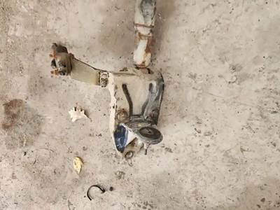 Peterbilt 379 Cab Mount