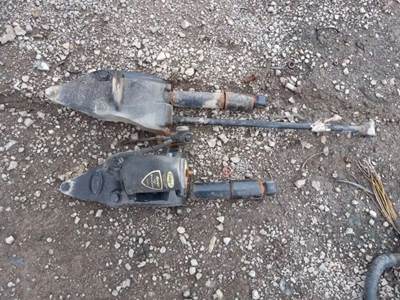 Peterbilt 386 Cab Mount