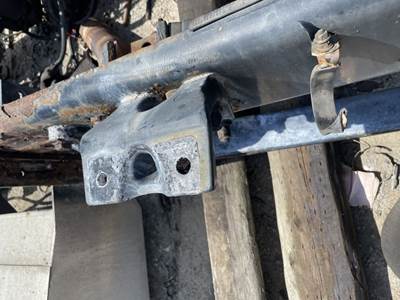 Peterbilt 387 Cab Mount