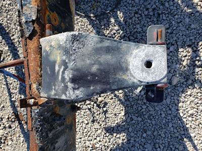 Peterbilt 389 Cab Mount