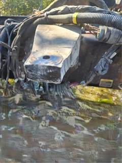 Peterbilt 389 Cab Mount