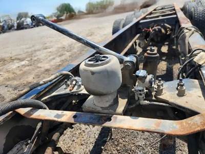 Peterbilt 567 Cab Mount