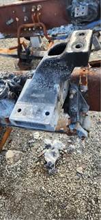 Peterbilt 579 Cab Mount