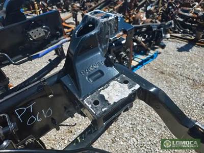 Peterbilt 579 Cab Mount