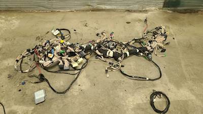 Volvo VNL Cab Wiring Harness