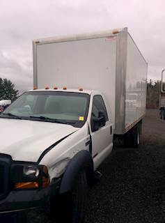 Ford F-550 Cab Assembly for a 2006 Ford F550