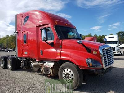 Freightliner Cascadia 125 Cab Assembly