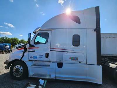 Freightliner Cascadia 126 Cab Assembly