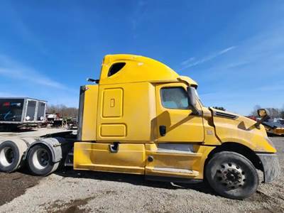 Freightliner Cascadia 126 Cab Assembly