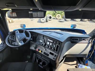 Freightliner Cascadia Cab Assembly for a 2018 Freightliner Cascadia 123