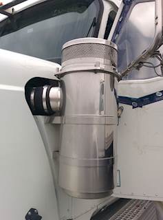 International 9900i Cab Assembly