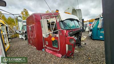 Kenworth T800 Cab Assembly for a 2001 Kenworth T800B
