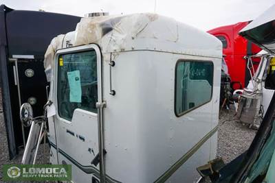 Kenworth T800 Cab Assembly