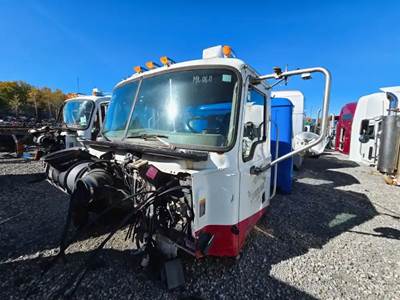 Mack Granite CT713 Cab Assembly for a 2007 Mack CT713