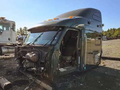 Peterbilt 387 Cab Assembly