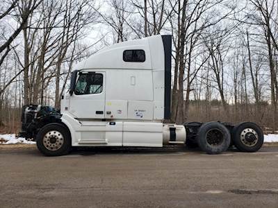 Volvo VNL Cab Assembly