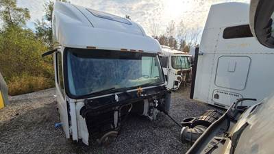 Volvo VNL Cab Assembly