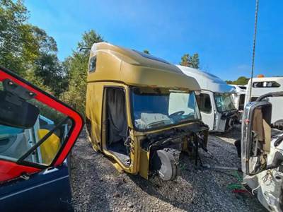 Volvo VNL Cab Assembly