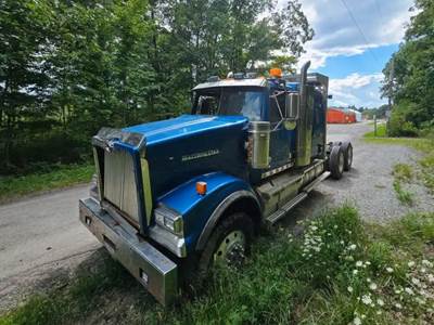 Western Star 4900FA Cab Assembly for a 2014 Western Star 4900 FA