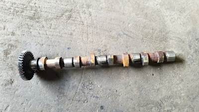 Isuzu 4HE1XS Camshaft for a 2001 GMC W5500