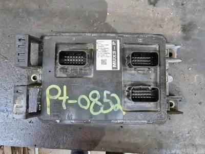 Eaton-Fuller F018E318B-MXP Chassis Control Module for a 2017 Peterbilt 367