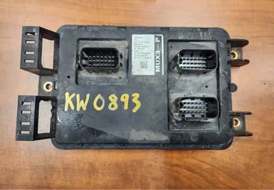 Eaton-Fuller FO-16E313A-MHP Chassis Control Module for a 2014 Kenworth T680
