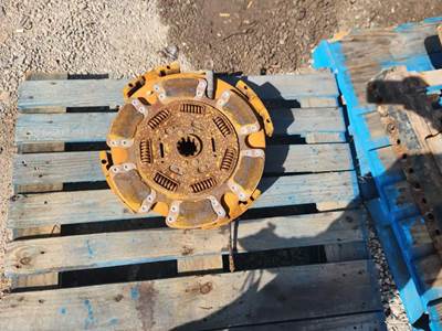 Eaton-Fuller FA-15810B Clutch Assembly for a 2016 Freightliner Cascadia 125