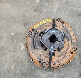 Eaton-Fuller FO18E318BMXP Clutch Assembly for a 2015 Kenworth T800