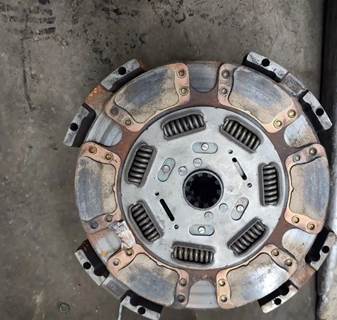 Eaton-Fuller RTLO18918B Clutch Assembly for a 2012 Western Star 4900FA