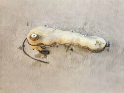 Freightliner Cascadia 126 Coolant Reservoir