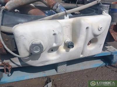 Freightliner FLD120 Classic Coolant Reservoir for a 2005 Freightliner Classic 120