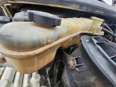 Freightliner M2 106 Coolant Reservoir