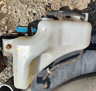 Hino 308 / 338 Coolant Reservoir