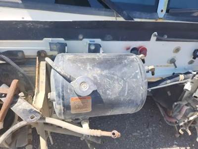 Western Star 4900FA Coolant Reservoir