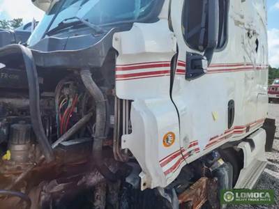 Freightliner Cascadia 125 Cowl