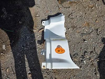 Freightliner Cascadia 125 Cowl