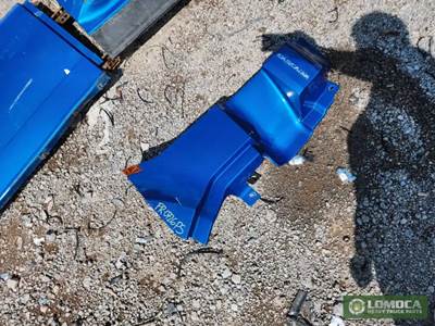 Freightliner Cascadia Cowl for a 2018 Freightliner Cascadia 123